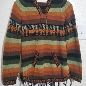Handmade alpaca sweater hoodie from Peru